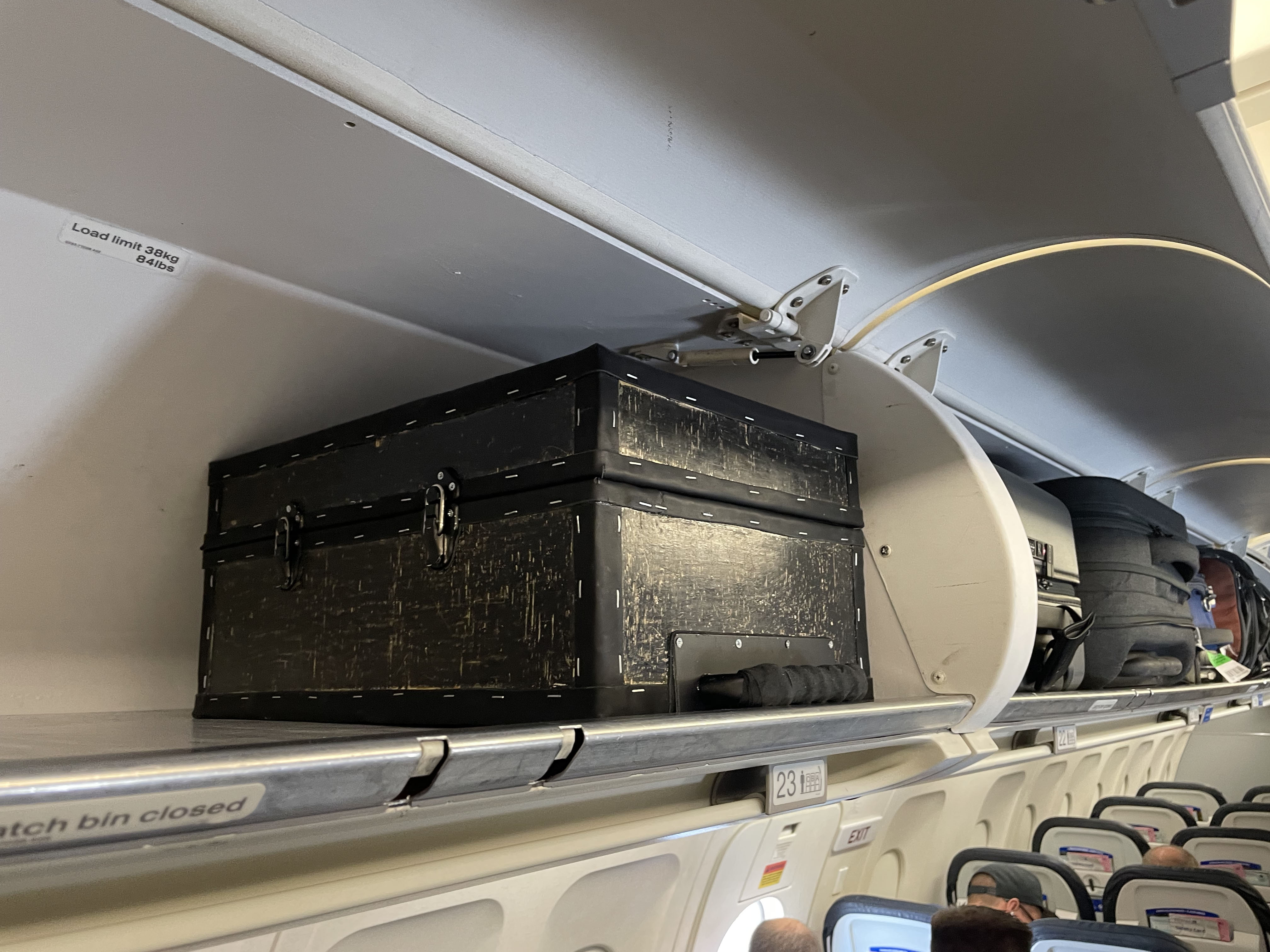 blacktrunk_overhead