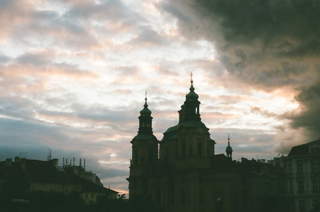 1975